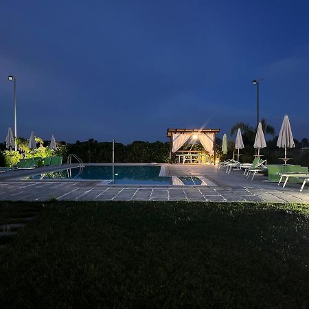 A Lu Fanizza Bed & Breakfast Cutrofiano Bagian luar foto
