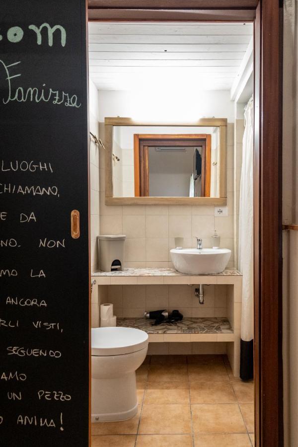 A Lu Fanizza Bed & Breakfast Cutrofiano Bagian luar foto