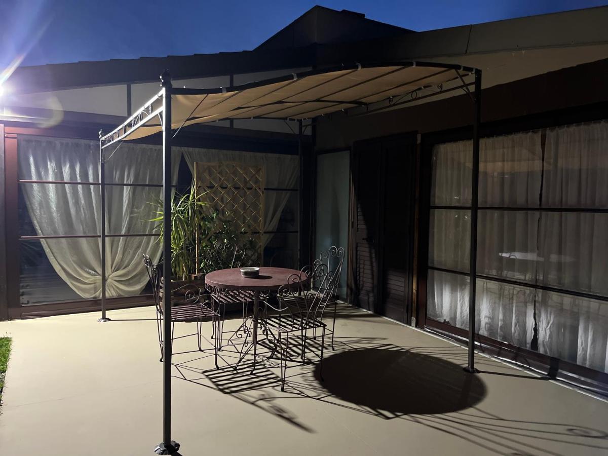 A Lu Fanizza Bed & Breakfast Cutrofiano Bagian luar foto