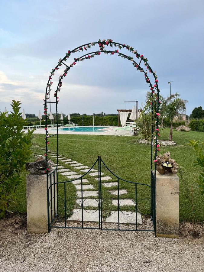 A Lu Fanizza Bed & Breakfast Cutrofiano Bagian luar foto