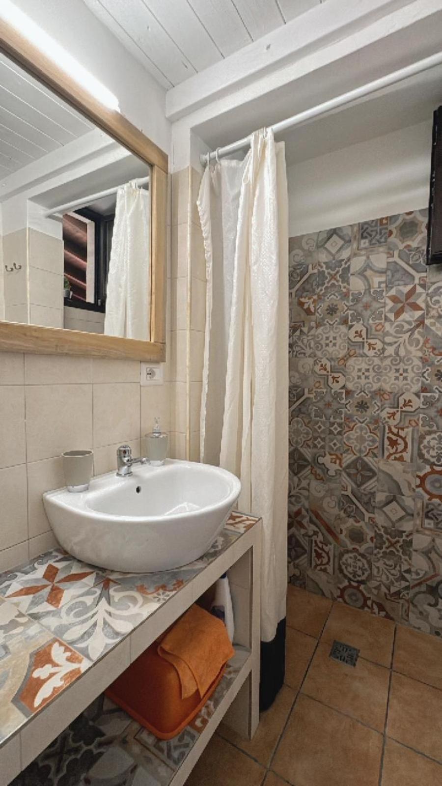 A Lu Fanizza Bed & Breakfast Cutrofiano Bagian luar foto