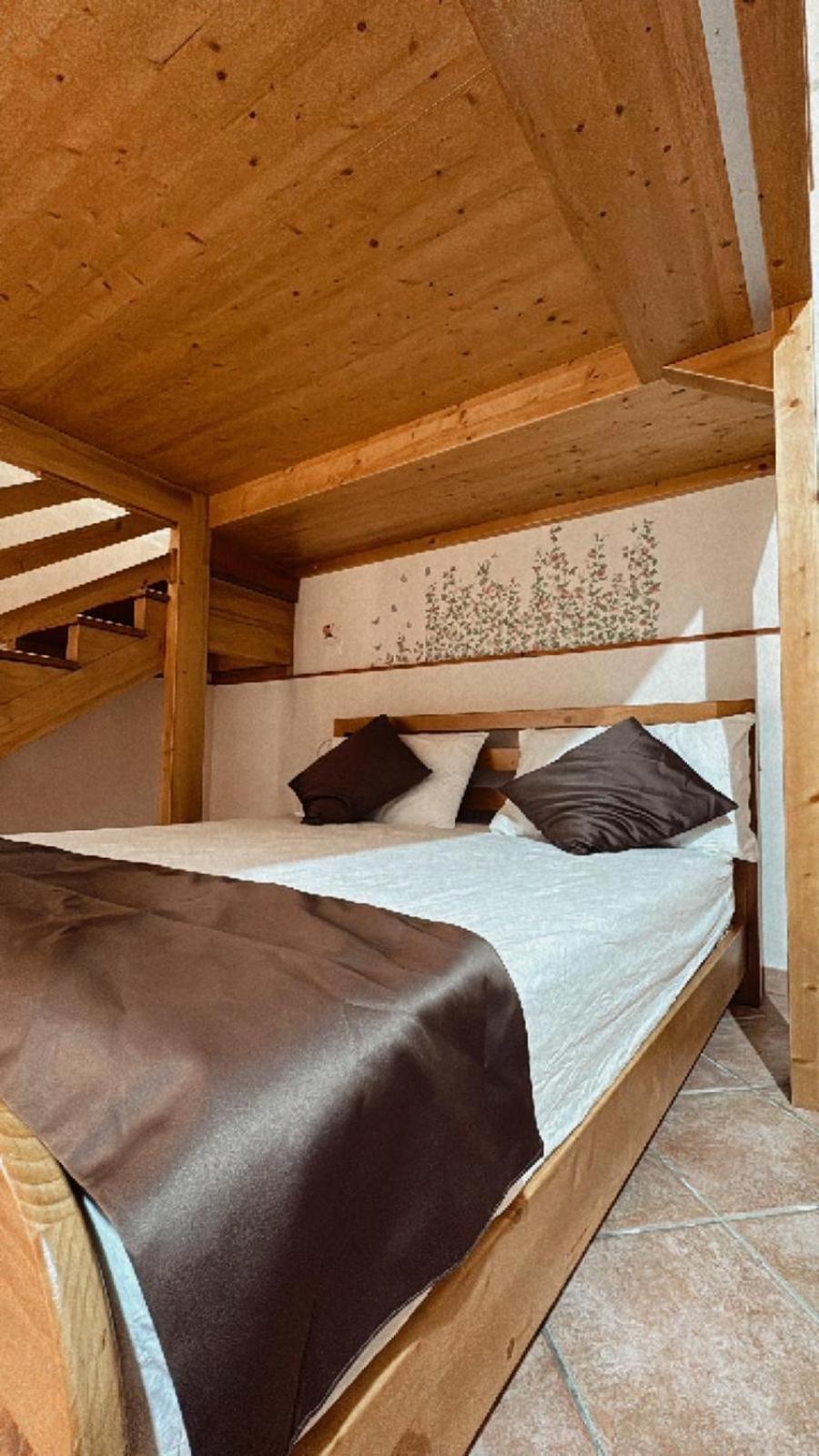 A Lu Fanizza Bed & Breakfast Cutrofiano Bagian luar foto